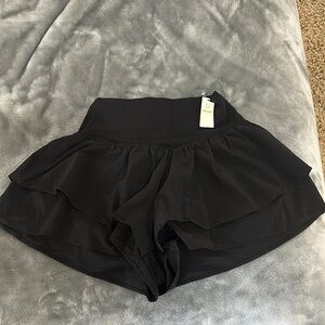 Arie offline ruffle shorts